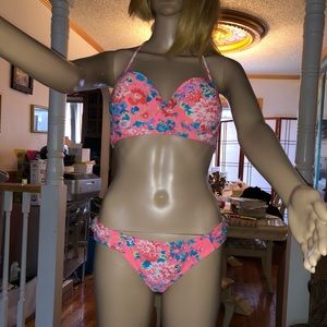 Removable floral strapless bikini